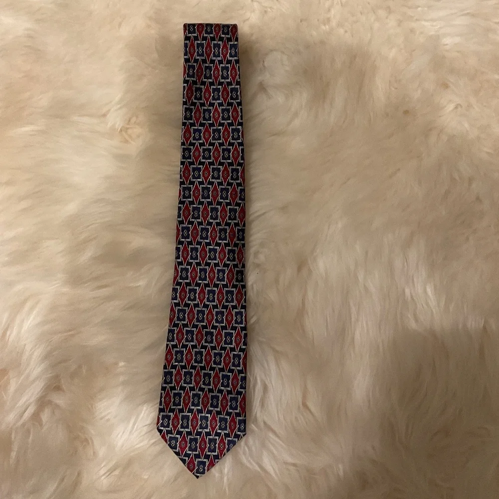 Boys Van Heusen Tie